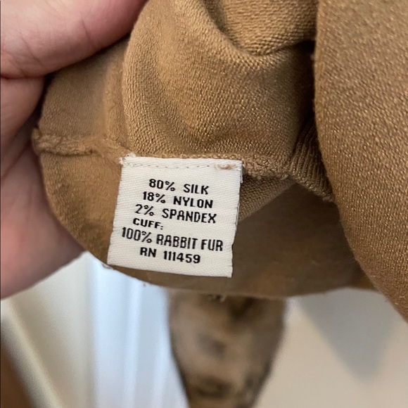 VINTAGE White House Black Market Tan Wrap Sweater with Fur Cuffs - Picture 5 of 5